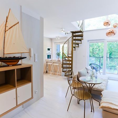M&K Apartamenty Sailors Golden Yacht, Gdansk - Wyspa Sobieszewska Екстериор снимка