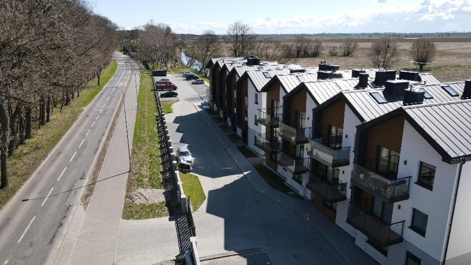 M&K Apartamenty Sailors Golden Yacht, Gdansk - Wyspa Sobieszewska Екстериор снимка