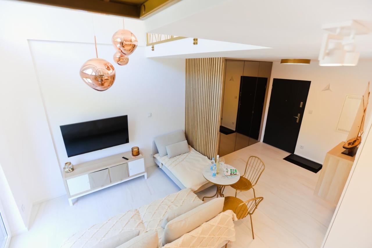 M&K Apartamenty Sailors Golden Yacht, Gdansk - Wyspa Sobieszewska Екстериор снимка