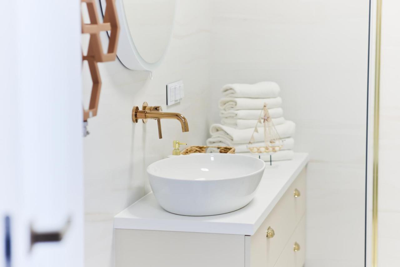 M&K Apartamenty Sailors Golden Yacht, Gdansk - Wyspa Sobieszewska Екстериор снимка