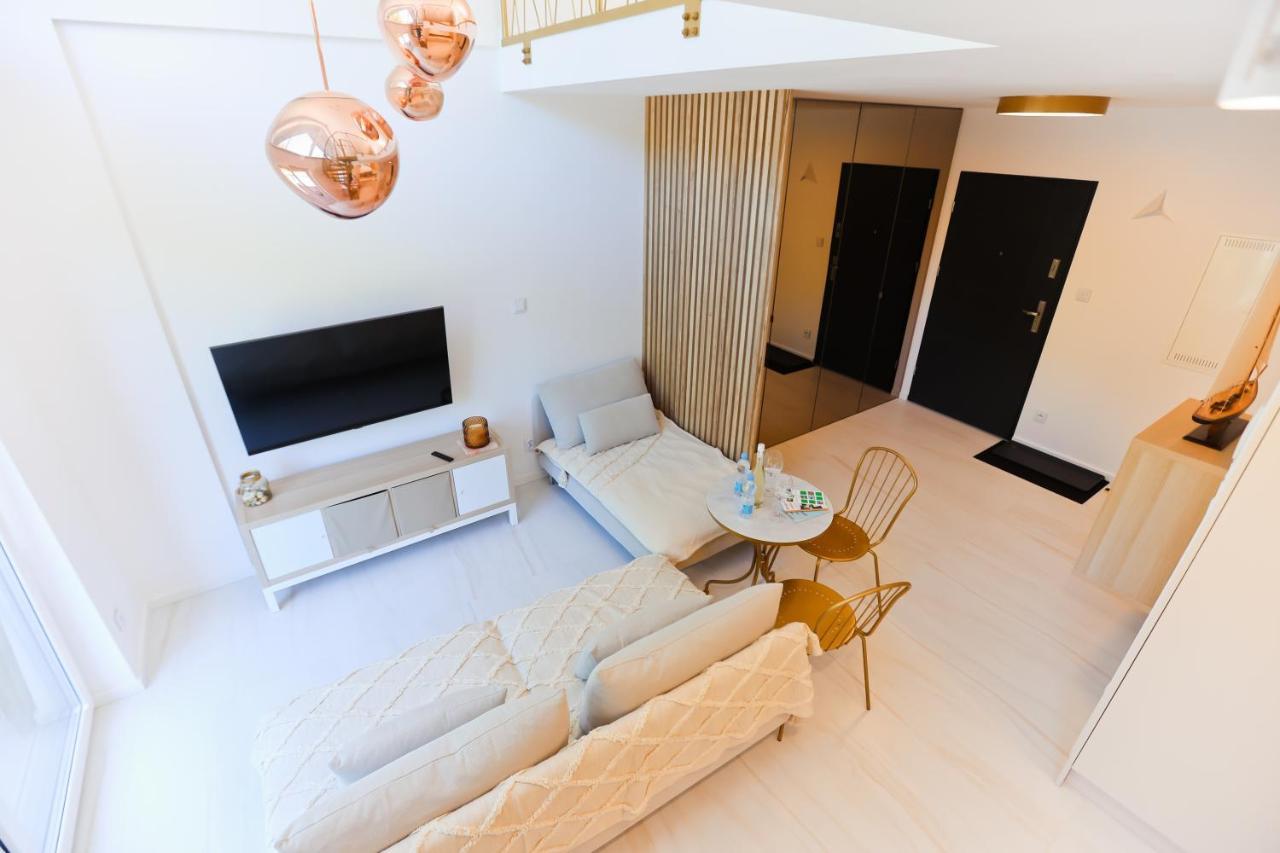 M&K Apartamenty Sailors Golden Yacht, Gdansk - Wyspa Sobieszewska Екстериор снимка