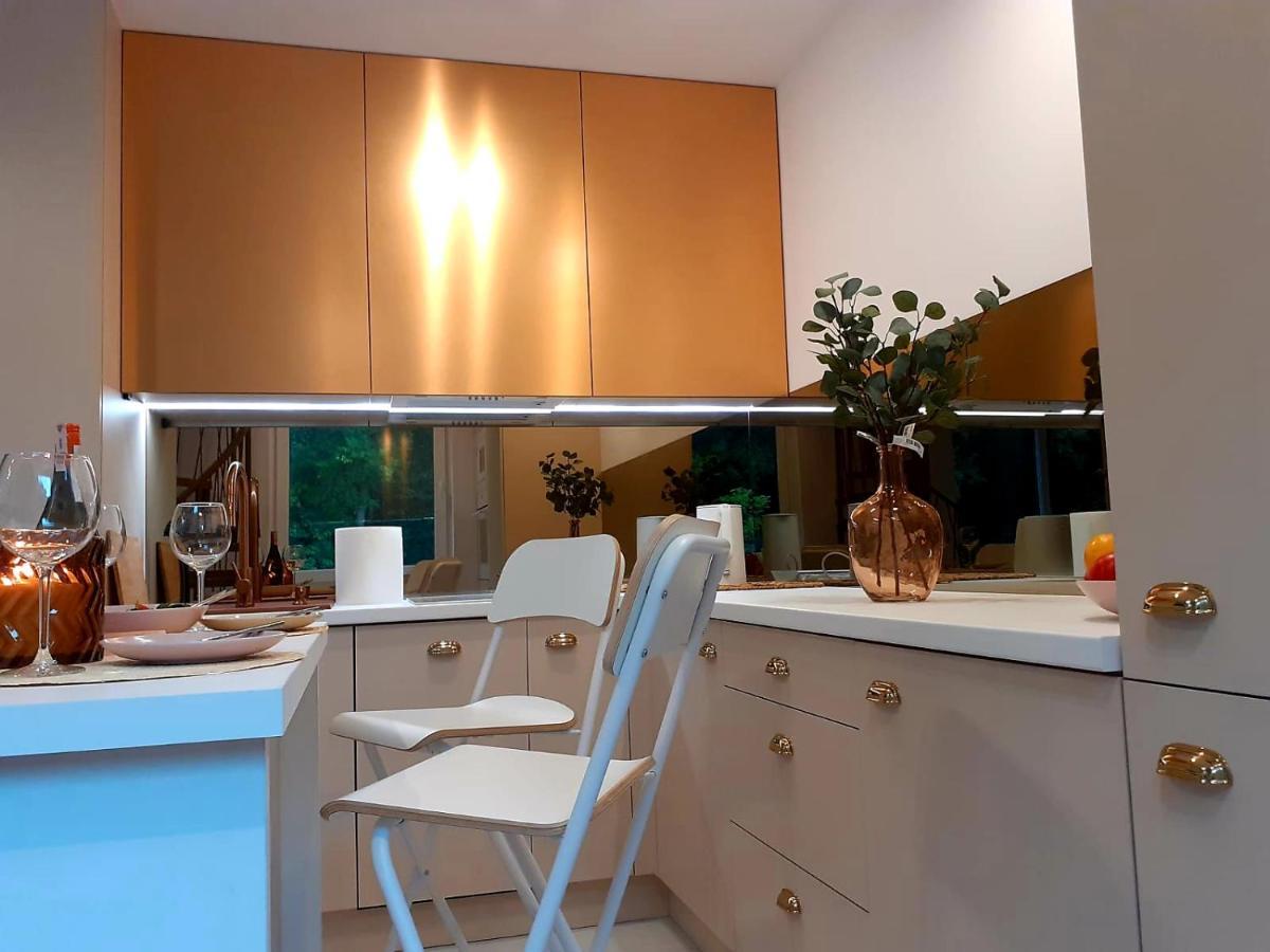M&K Apartamenty Sailors Golden Yacht, Gdansk - Wyspa Sobieszewska Екстериор снимка